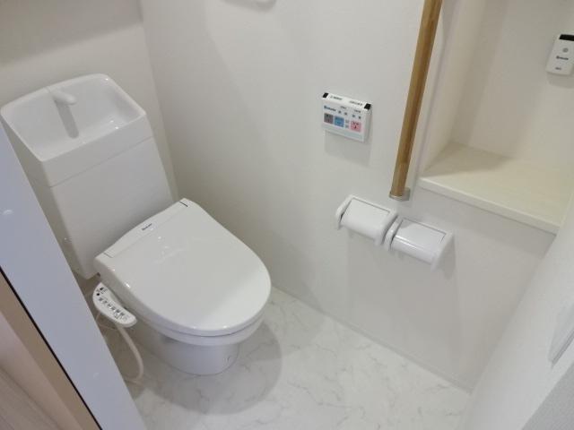 トイレ　シャワー付トイレ（イメージ）