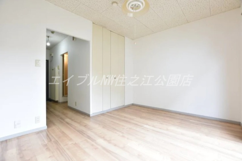 居室・リビング　部屋