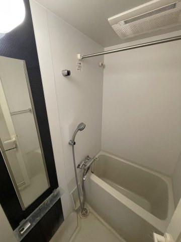 バス・シャワールーム　※別部屋の参考写真です。