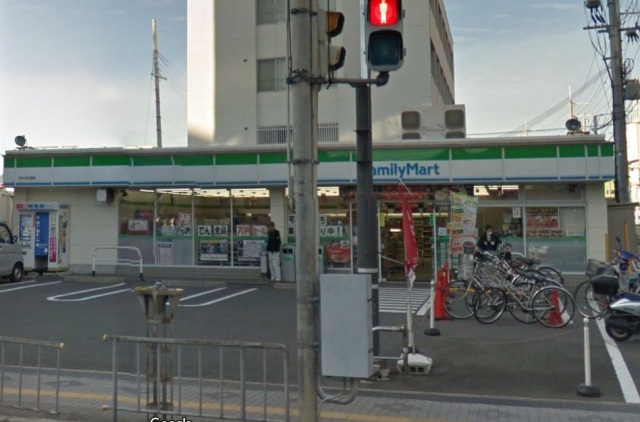 コンビニ　ファミリーマート茨木中央通店（コンビニ）まで219m