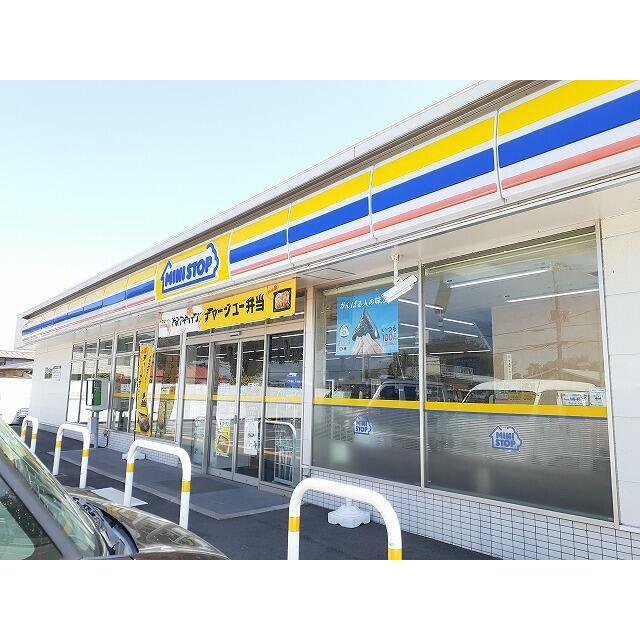 コンビニ　ミニストップ大田原冨士見店（コンビニ）まで400m