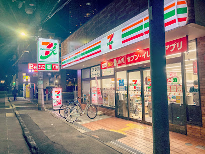 コンビニ　セブン-イレブン 梅田スカイビル東店（コンビニ）まで1086m