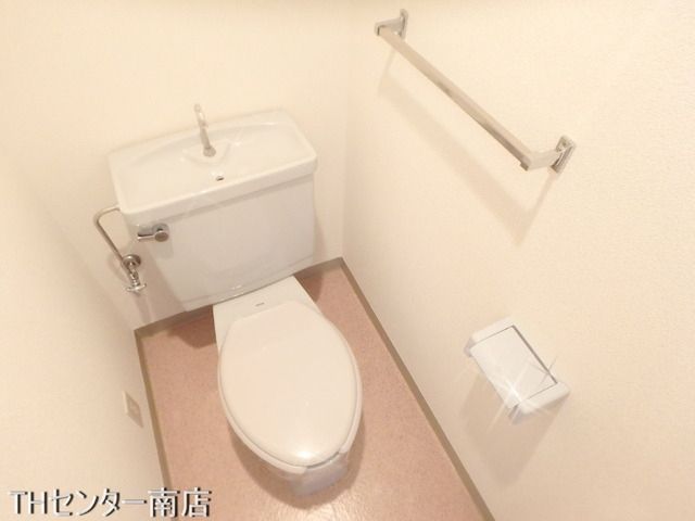 トイレ　同物件別部屋写真