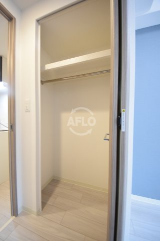 収納　プレサンス谷町九丁目ディセオ　クローゼット