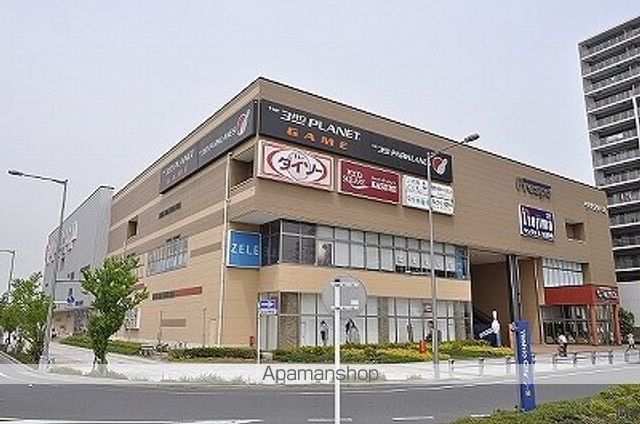 ショッピングセンター　フレスポ八潮（ショッピングセンター）まで750m