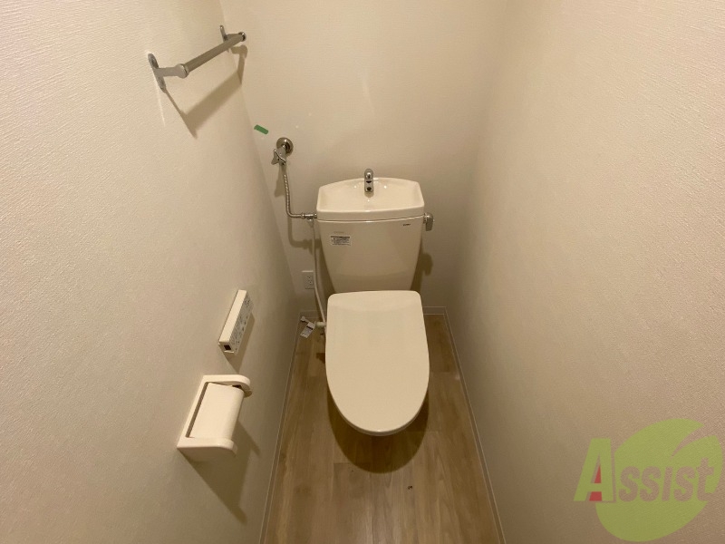 トイレ　トイレです。ウォシュレット付を探している方、おすすめです。