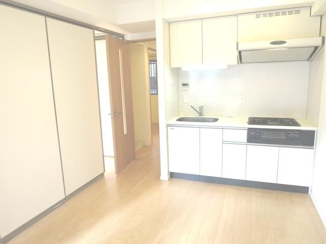 居室・リビング　写真は同タイプ住居です