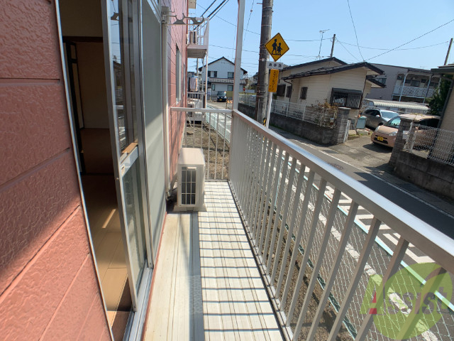 バルコニー　こまめな換気でお部屋の空気をリフレッシュ。