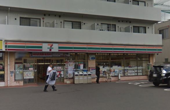 コンビニ　セブンイレブン 横浜日吉5丁目店（コンビニ）まで290m