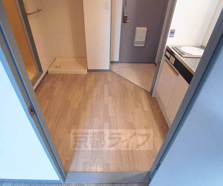 その他部屋・スペース　キッチン周りが広くて、スッキリしています。