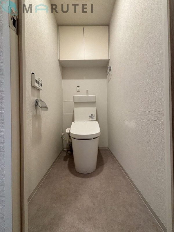 トイレ　同間取りの別部屋のお写真です。現況優先です。