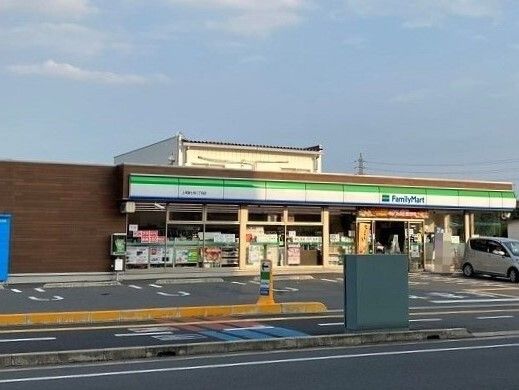 コンビニ　ファミリーマート富士見二丁目（コンビニ）まで370m