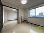 居室・リビング　広くてキレイなお部屋が広がっていて、充実した生活が送れそう。