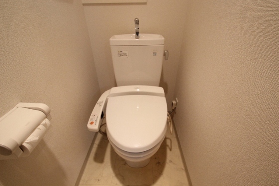 トイレ　※別部屋の写真です
