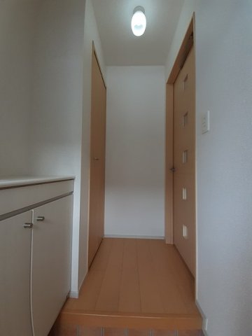 玄関　落ち着いた玄関です