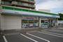 コンビニ　ファミリーマート姫島四丁目店（コンビニ）まで307m
