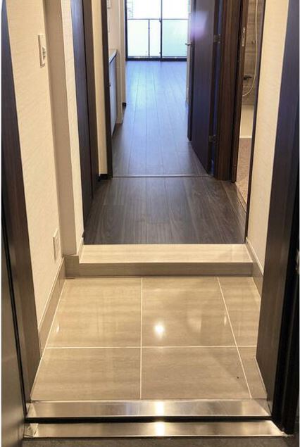 玄関　他のお部屋の参考写真となります。