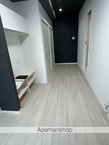 南海本線 堺駅 徒歩20分 4階建 築3年の居間写真