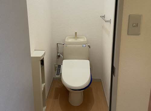 ウェスト コートのトイレ写真