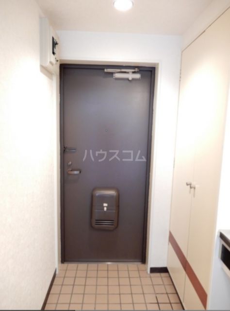 アクネス大泉の玄関写真