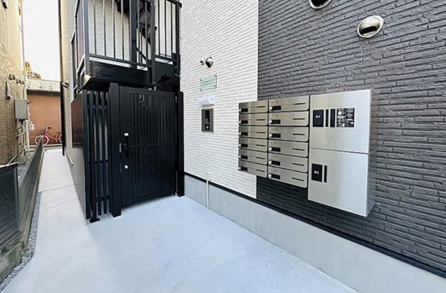 東武伊勢崎線 梅島駅 徒歩18分 3階建 築3年の外観写真