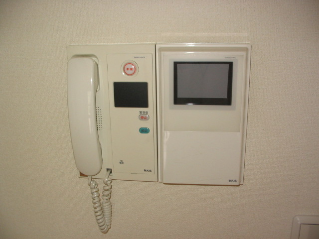 その他共有部分　テレビモニター付のインターホンです