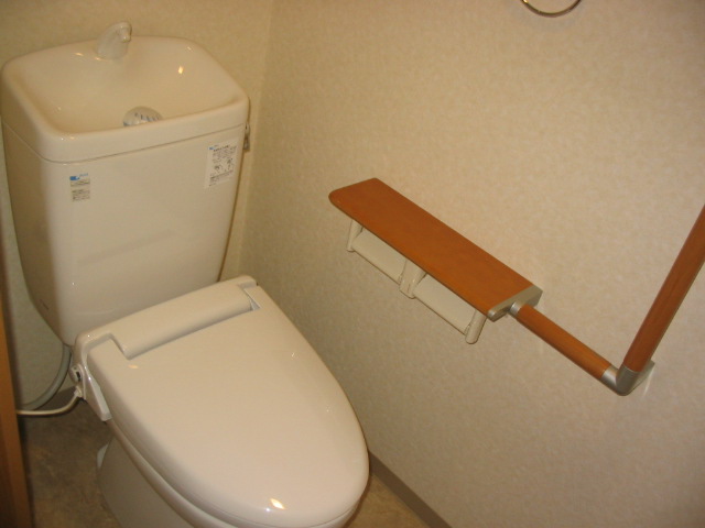 トイレ　暖房便座です