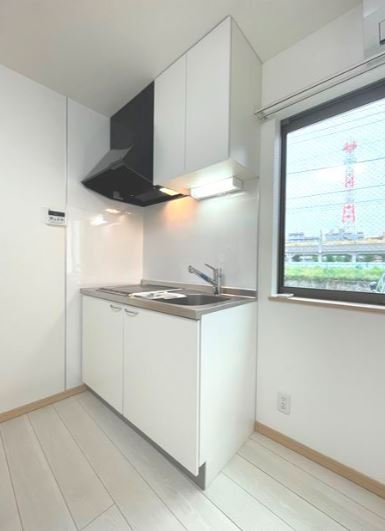 キッチン　同物件別部屋です