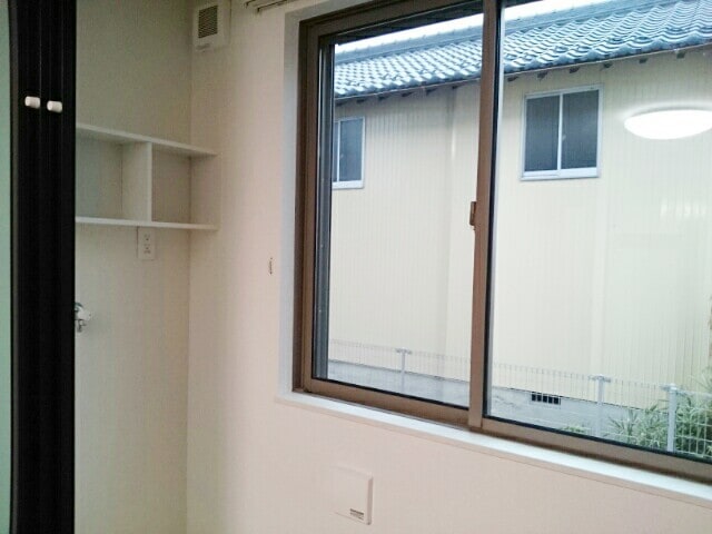 バルコニー　インナーバルコニー