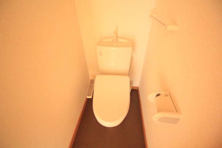 トイレ　温水洗浄便座☆