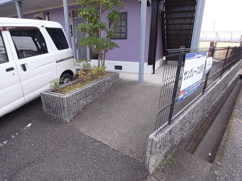 【サングレース北別府のエントランス】