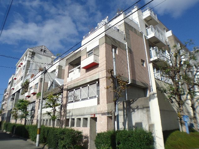 建物外観　好立地に聳え立つオシャレなマンション
