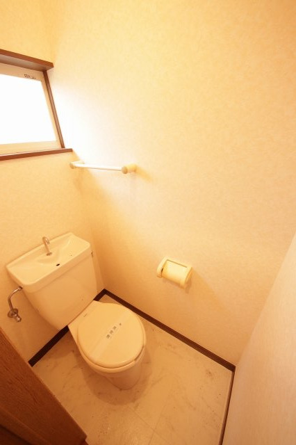 トイレ　※前回募集時の写真です（現況優先）