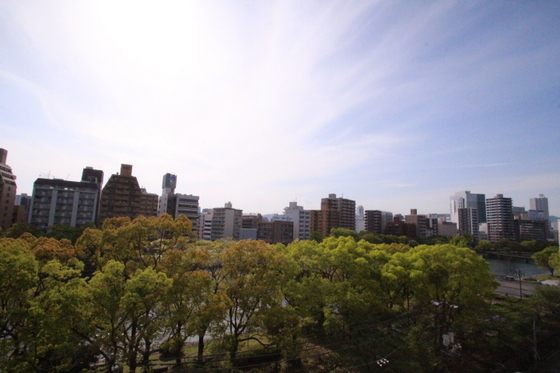 【広島市南区比治山町のマンションの眺望】