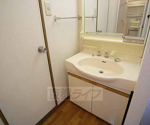 洗面設備　便利なシャンプードレッサー。