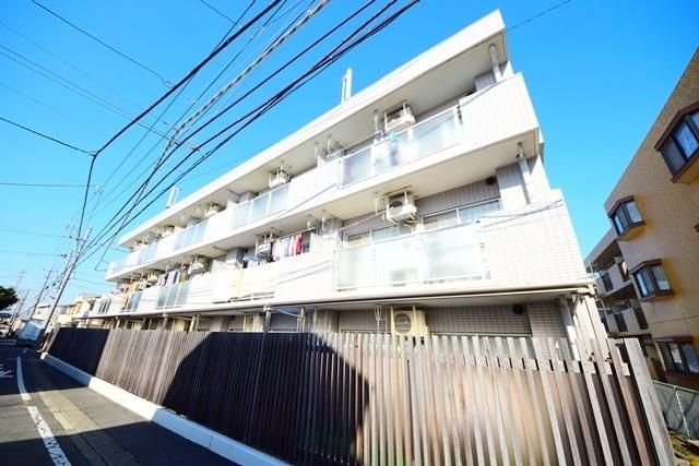 【横浜市旭区二俣川のマンションの建物外観】