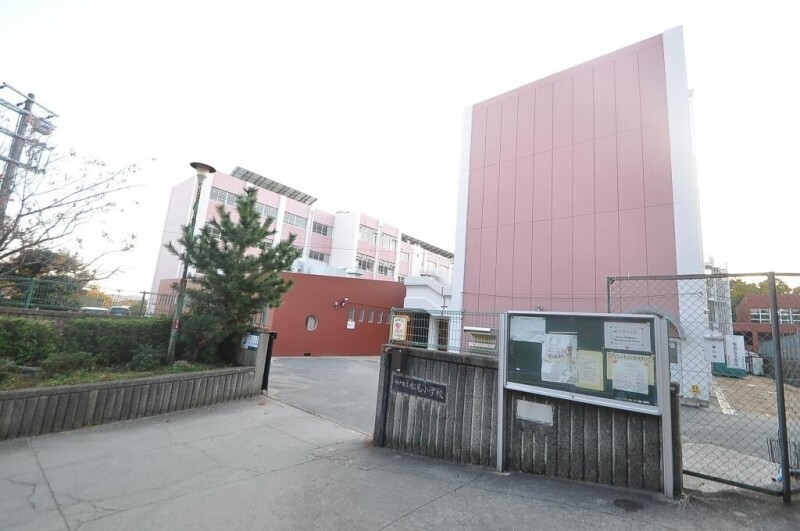 小学校　松尾小学校（小学校）まで905m