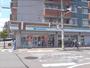 コンビニ　ファミリーマート中久世一丁目店（コンビニ）まで120m