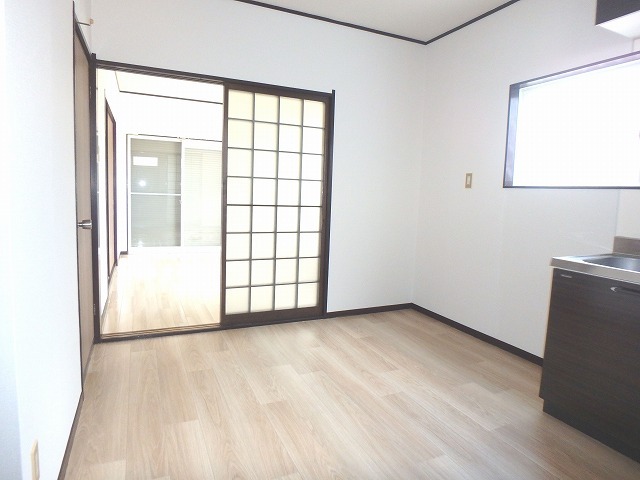 居室・リビング　６帖のＤＫ♪