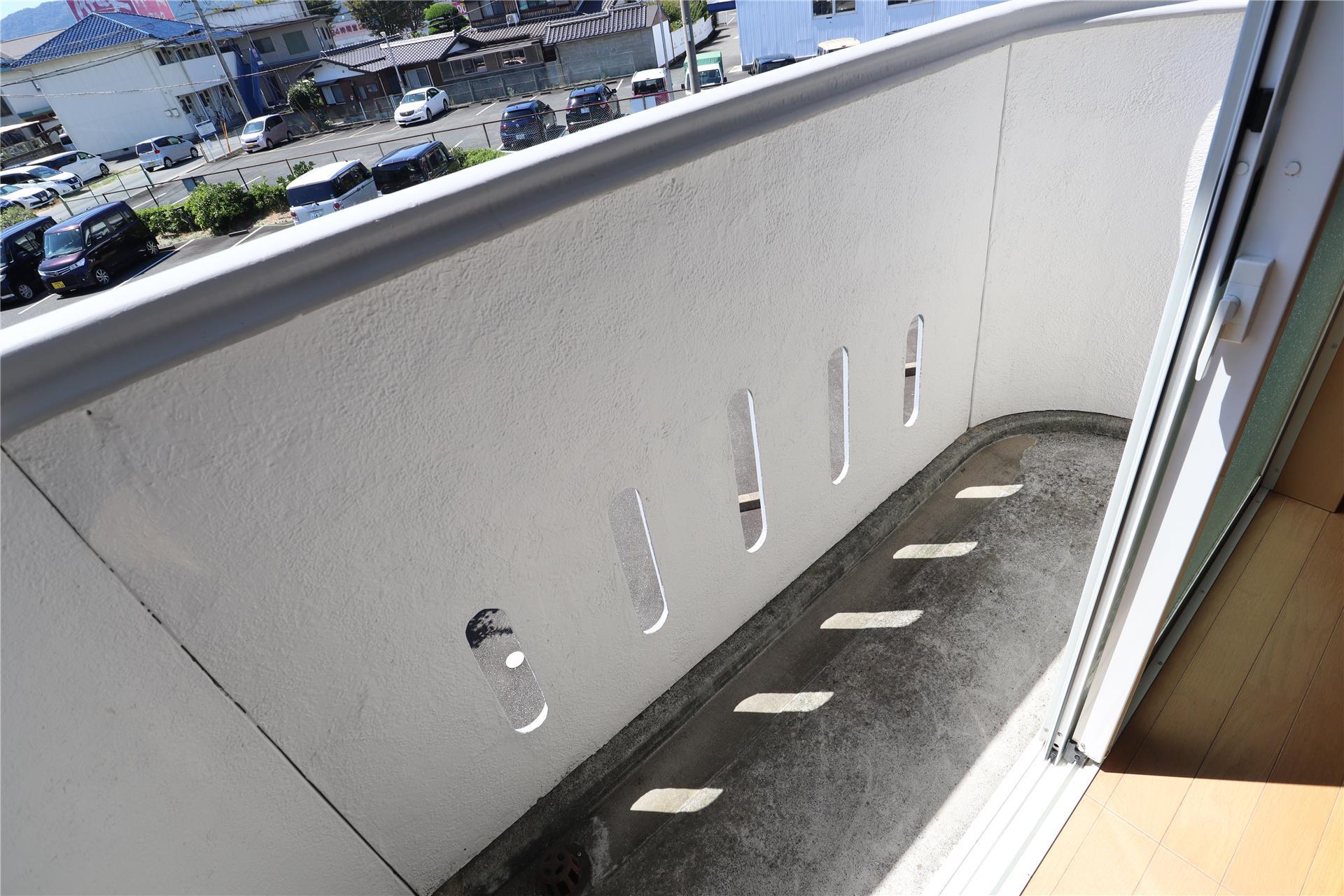 バルコニー　写真はイメージです。実際のお部屋と異なる場合があります。