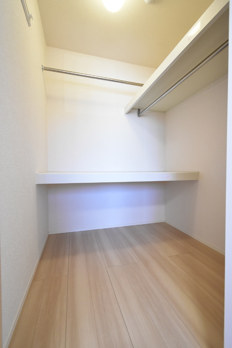 収納　ウォークインクローゼット