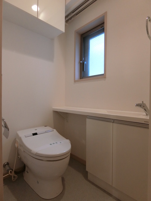 トイレ　※別部屋の参考写真です。