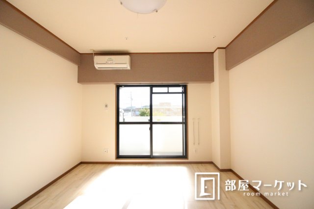 居室・リビング　同型タイプ