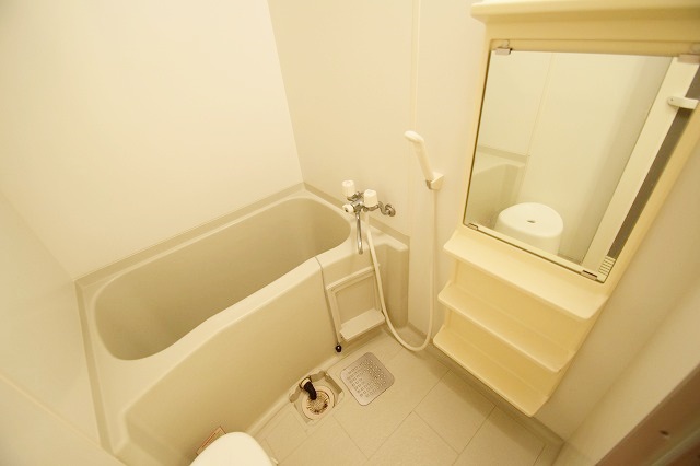 バス・シャワールーム　浴室乾燥機付バスルーム