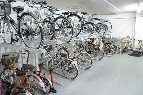 【仙台市青葉区一番町のマンションの駐車場】