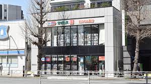 ドラックストア　ドラッグセイムス田町西口店調剤薬局（ドラッグストア）まで1511m