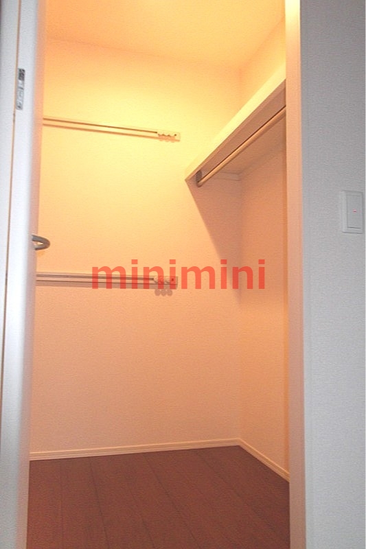 収納　ウォークインクローゼット