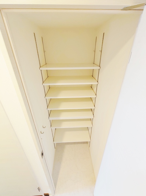 その他設備　シューズクローク