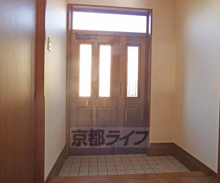 玄関　玄関です。