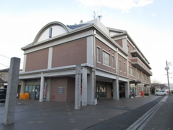 郵便局　江田島小用簡易郵便局（郵便局）まで724m